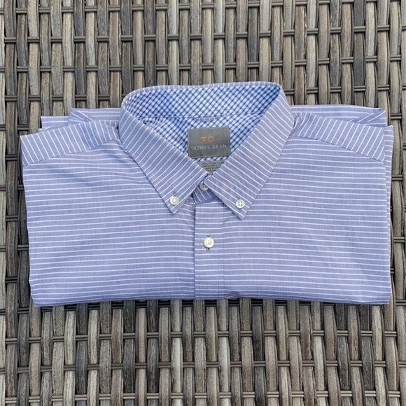 Nwot THOMAS DEAN Blue Chambray and White Striped Short Sleeve Button Down - Picture 12 of 13